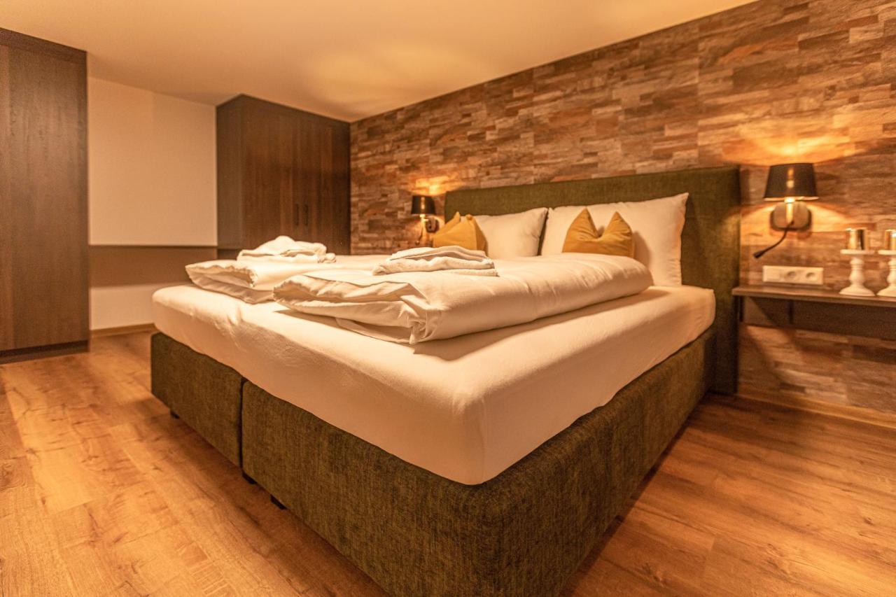 Tevini Boutique Suites By We Rent Zell am See Eksteriør billede