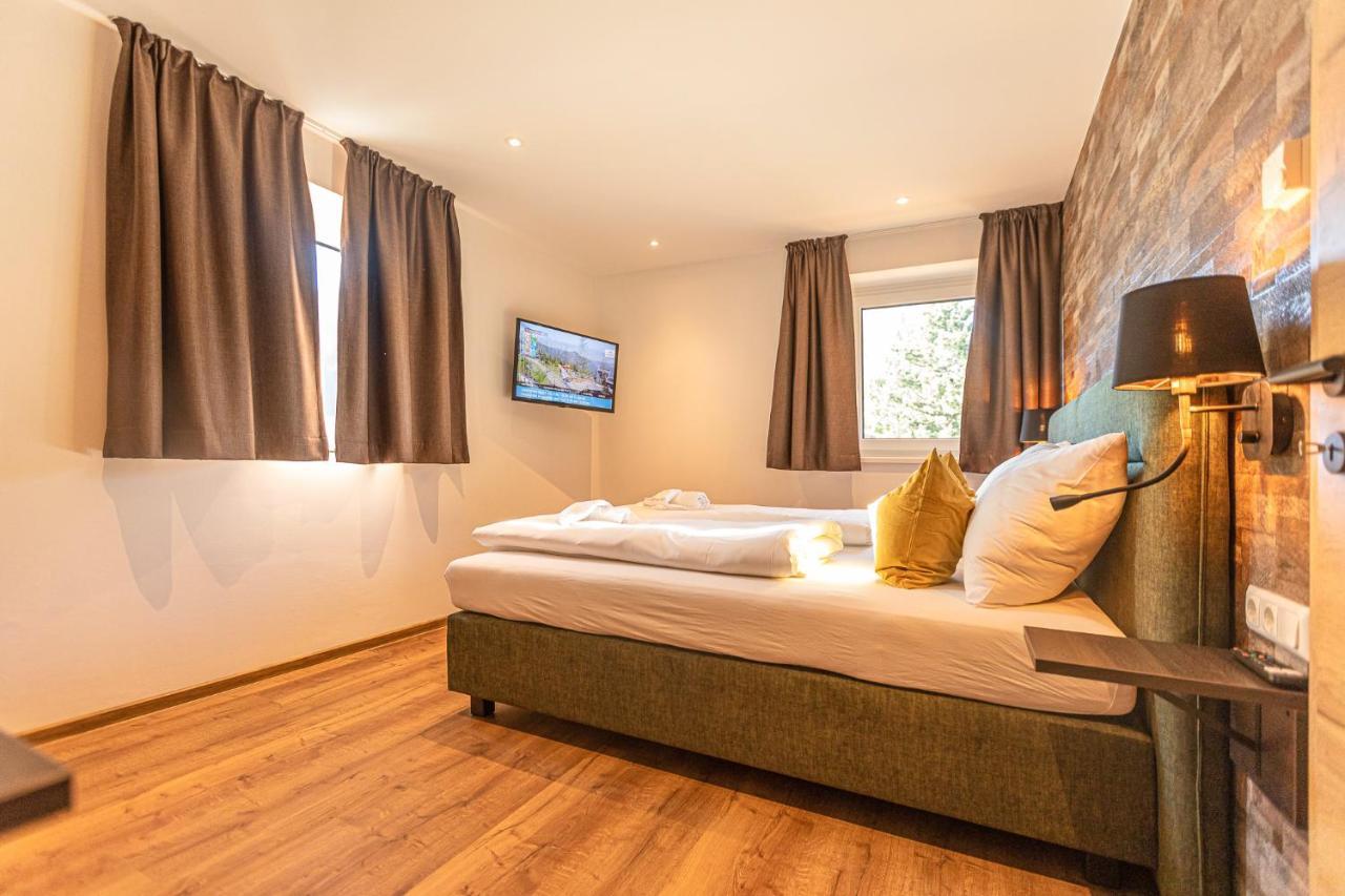 Tevini Boutique Suites By We Rent Zell am See Eksteriør billede
