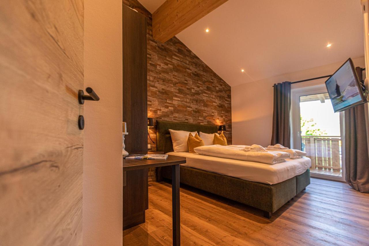 Tevini Boutique Suites By We Rent Zell am See Eksteriør billede