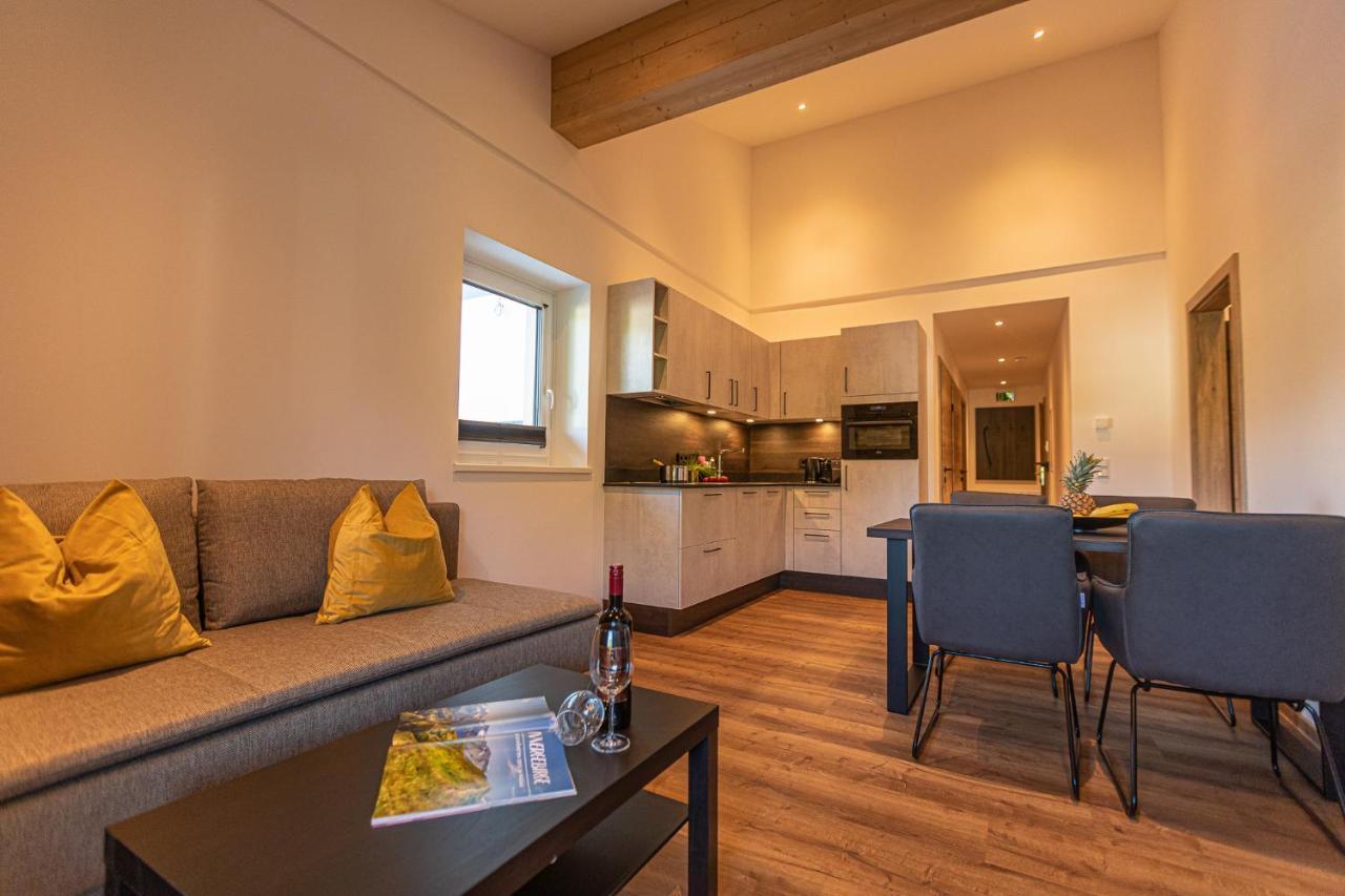 Tevini Boutique Suites By We Rent Zell am See Eksteriør billede