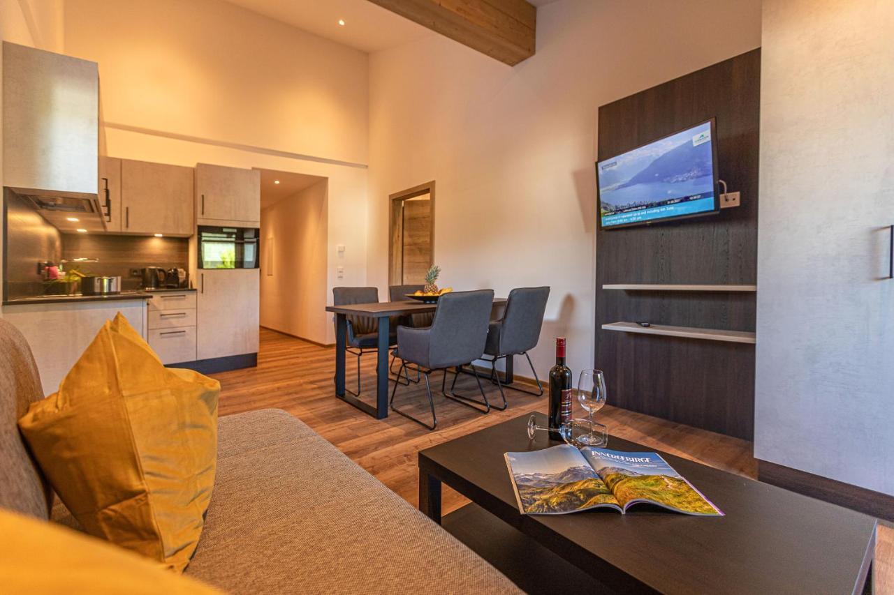 Tevini Boutique Suites By We Rent Zell am See Eksteriør billede