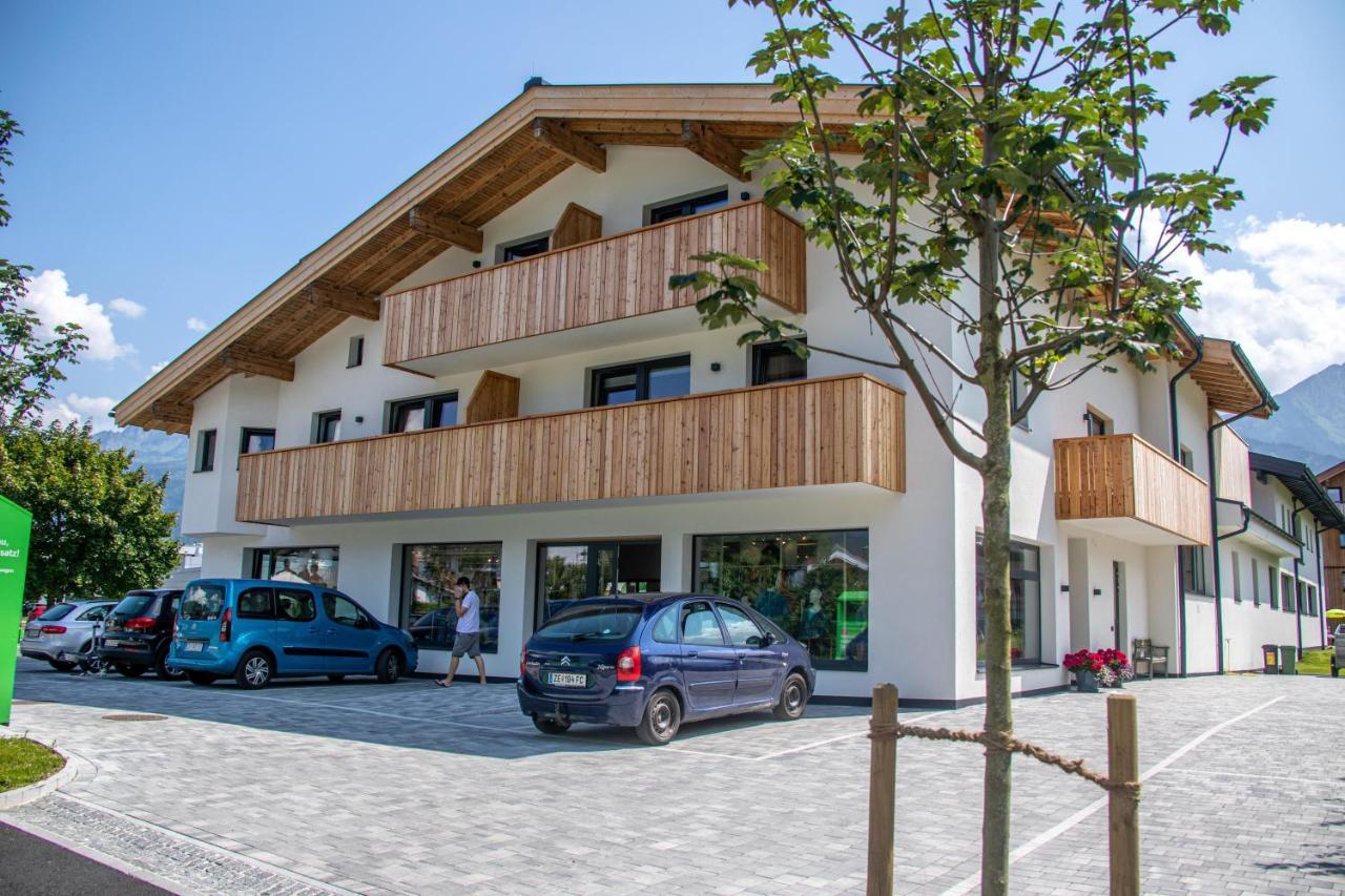 Tevini Boutique Suites By We Rent Zell am See Eksteriør billede