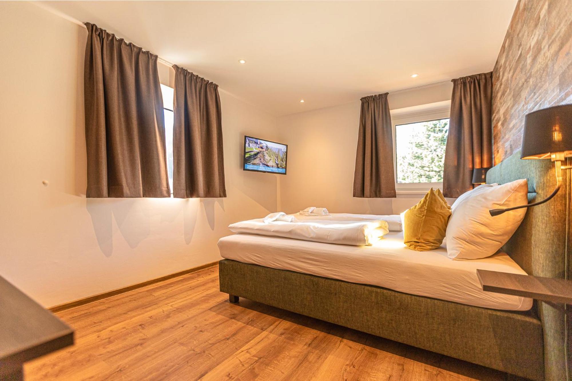 Tevini Boutique Suites By We Rent Zell am See Værelse billede