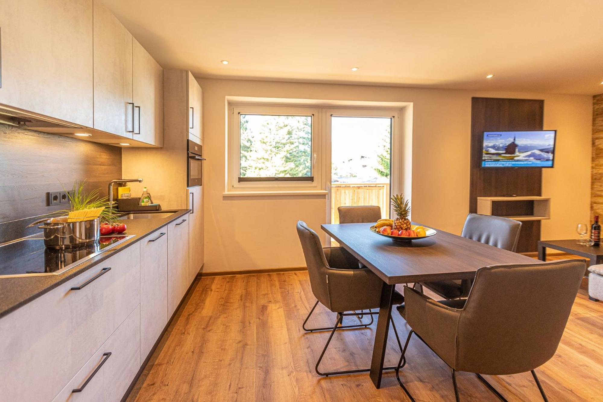 Tevini Boutique Suites By We Rent Zell am See Værelse billede